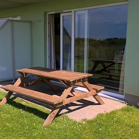 Au Rez-de-chaussee Avec Terrasse Degagee - Fr-1-675-56 Apartament Wimereux